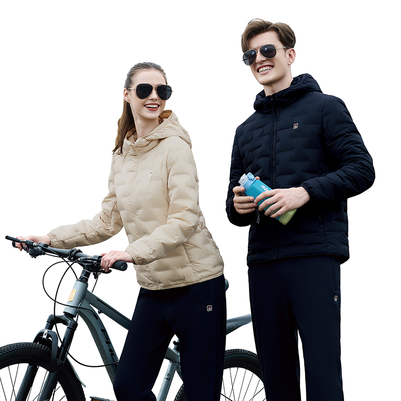 SIUN似韵国际品牌2025冬季新款上市轻盈保暖羽绒服情侣外套